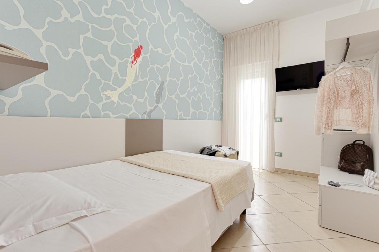 Anastasi Hotel E Residence Cervia Bagian luar foto