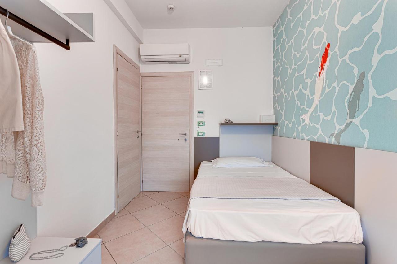 Anastasi Hotel E Residence Cervia Bagian luar foto