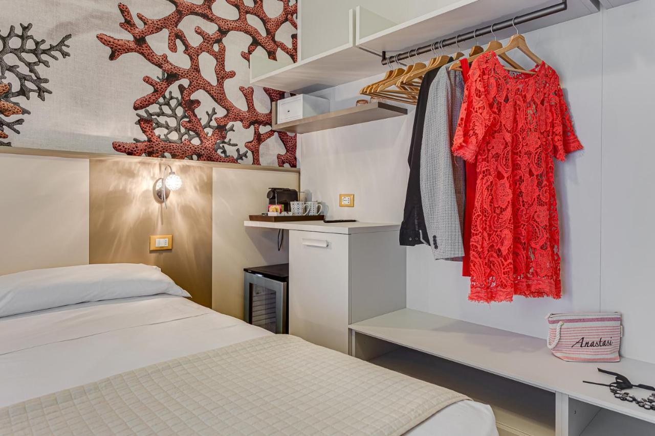Anastasi Hotel E Residence Cervia Bagian luar foto